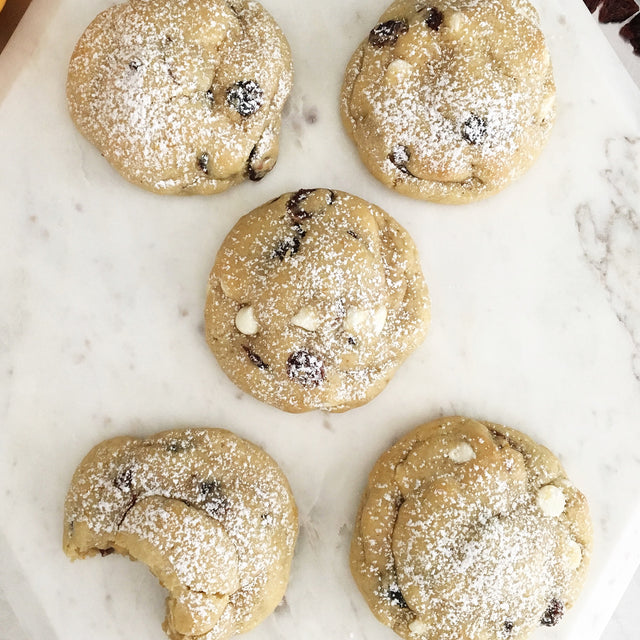 the white chocolate orange & cranberry cookie