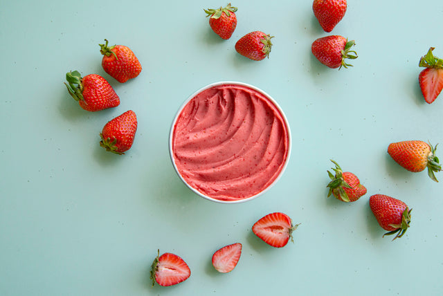 strawberry sorbet (vegan)